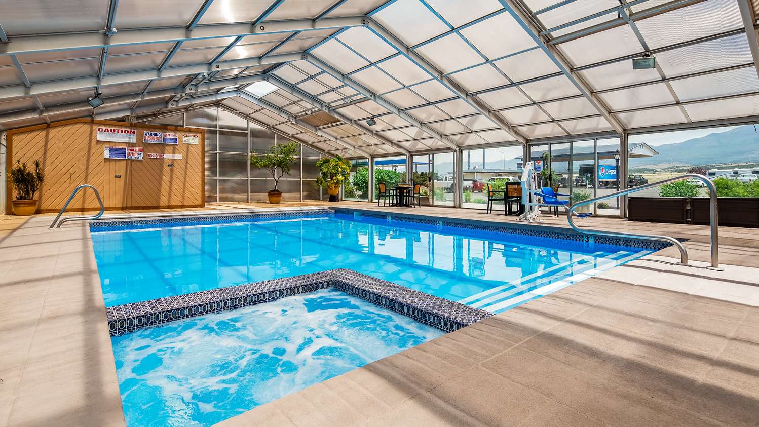 Best Western Paradise Inn & Resort 16/30