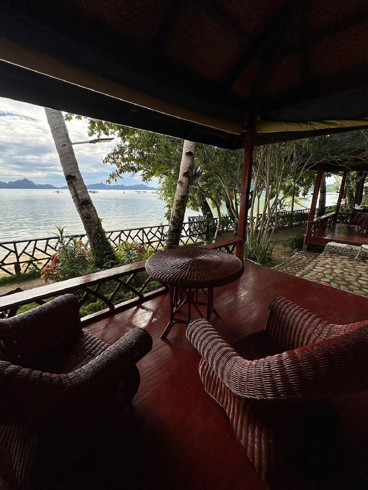 Doublegem Beach Resort 54/79