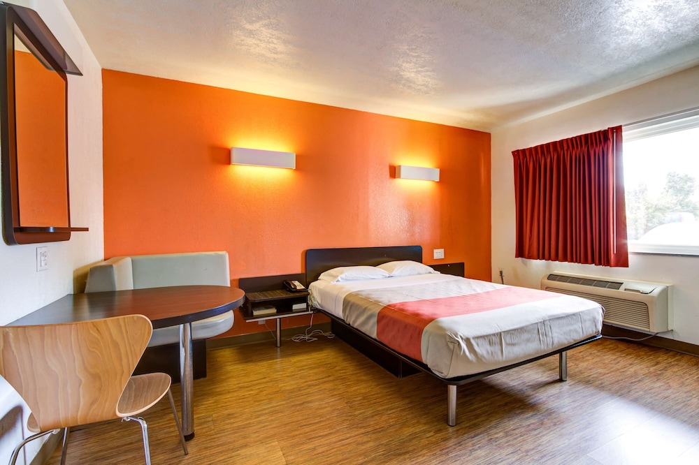Motel6 Richfield, OH 23/44