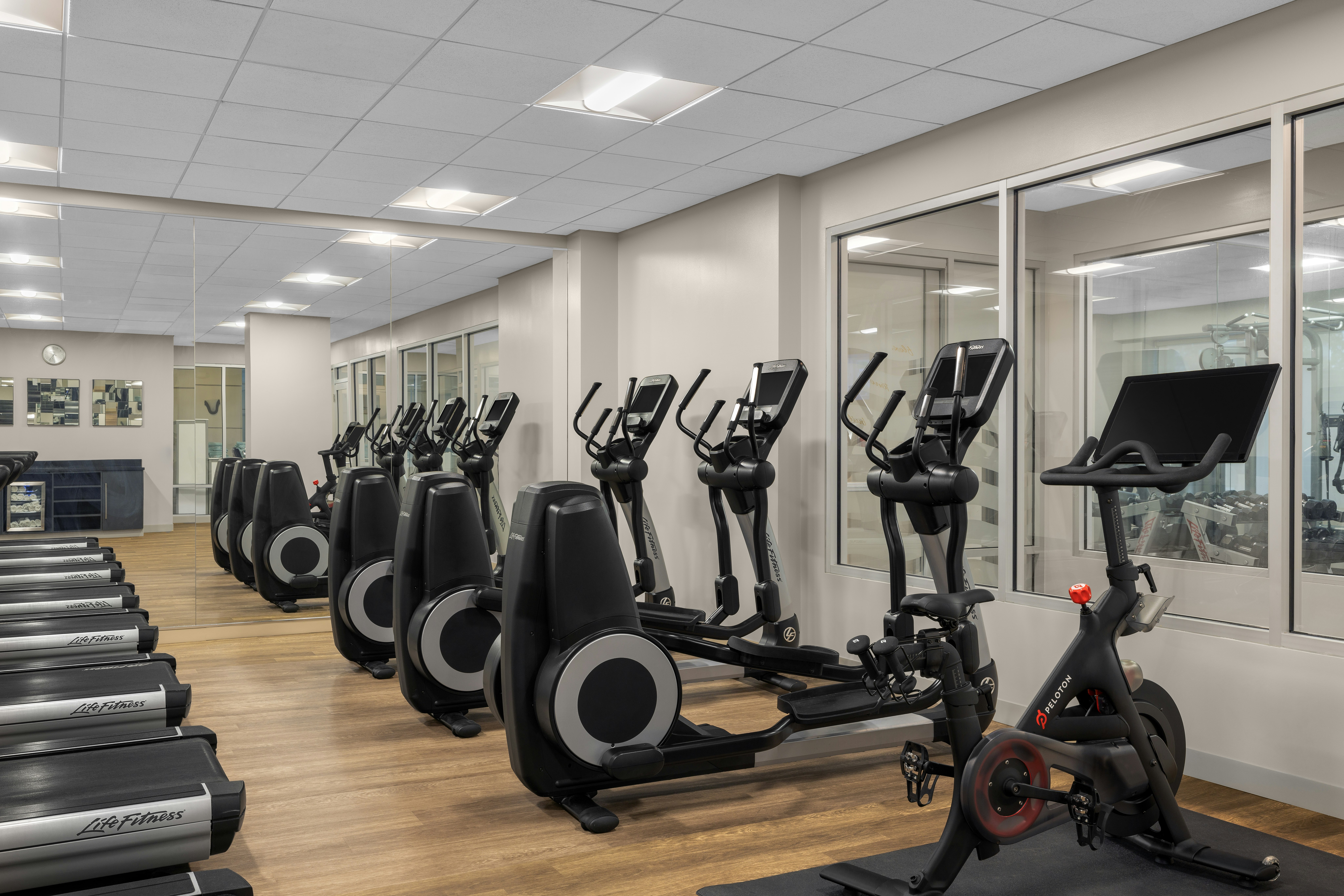 Hampton Inn and Suites Downers Grove Chicago 8/41