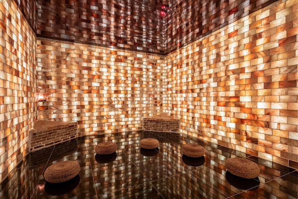 Wyndham Qingyuan Lianzhou Hot Spring Resort 13/24