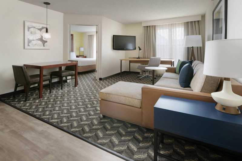 Residence Inn Dallas Addison/Quorum Drive 3/4
