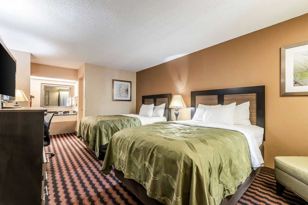 Quality Inn Decatur River City 16/39