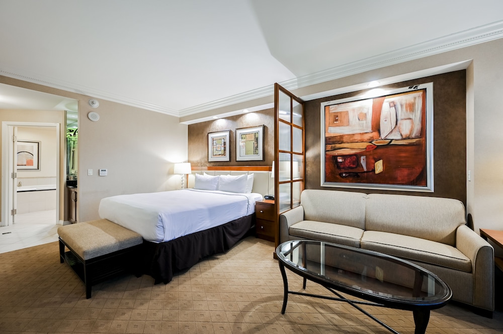 Stripviewsuites At Signature 13/73