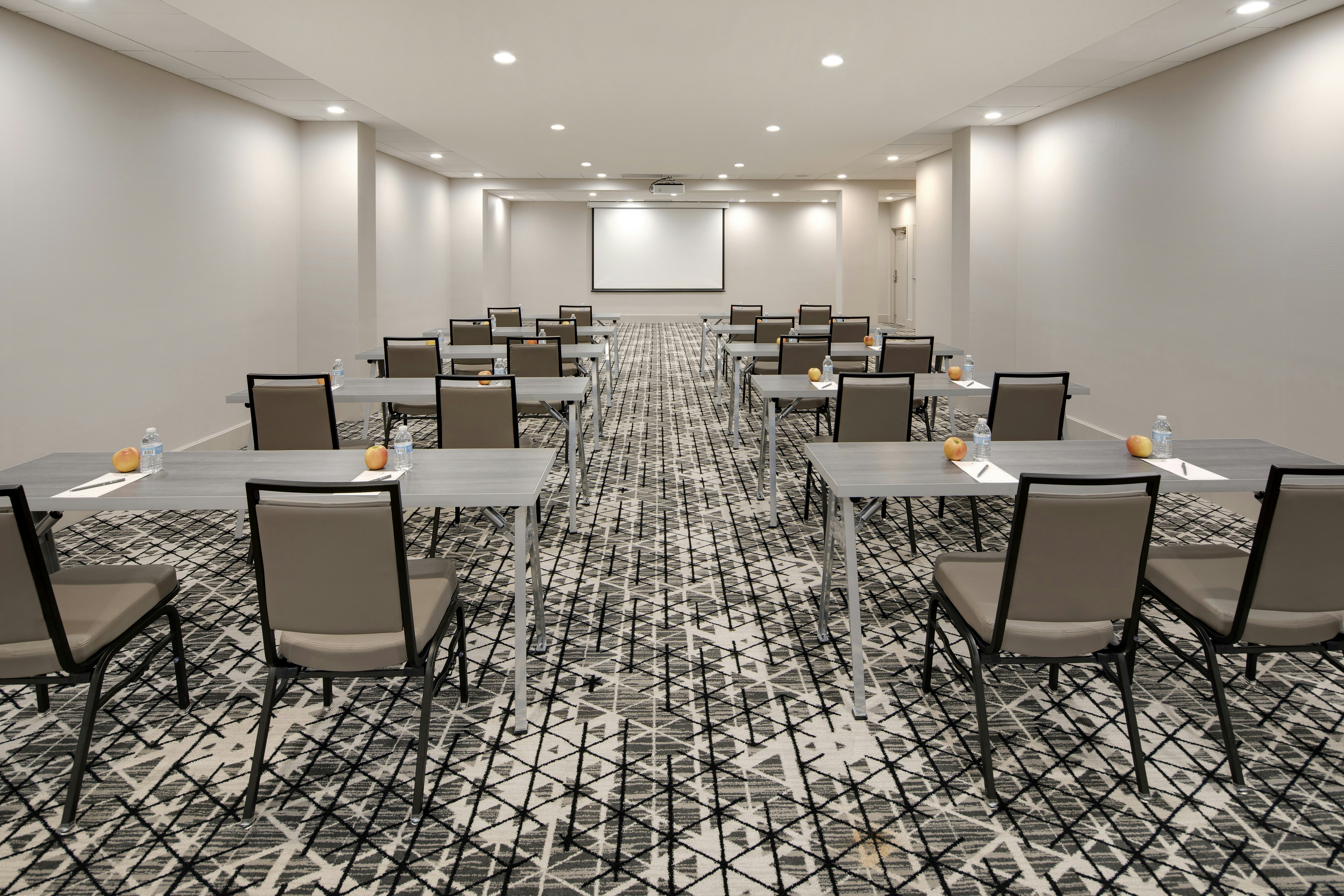 Embassy Suites By Hilton Atlanta Perimeter Center 52/60