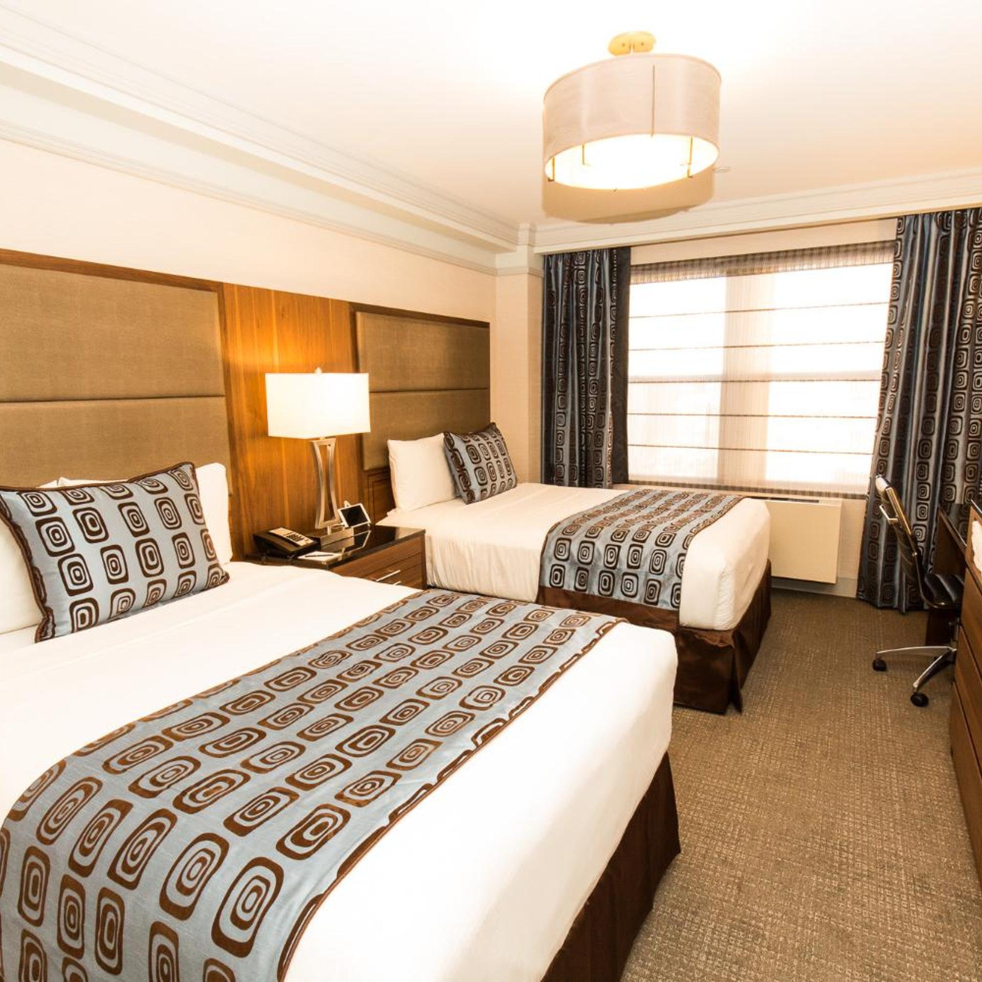 SUPERIOR, 2 DOUBLE BEDS