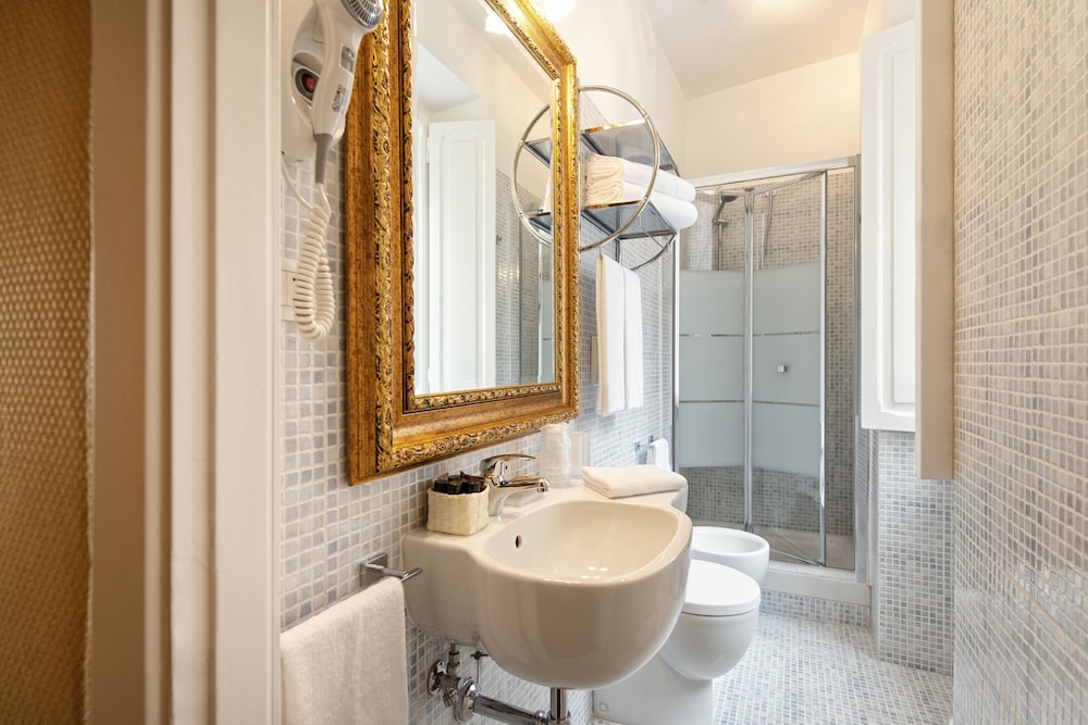 Canova Rooms 39/42