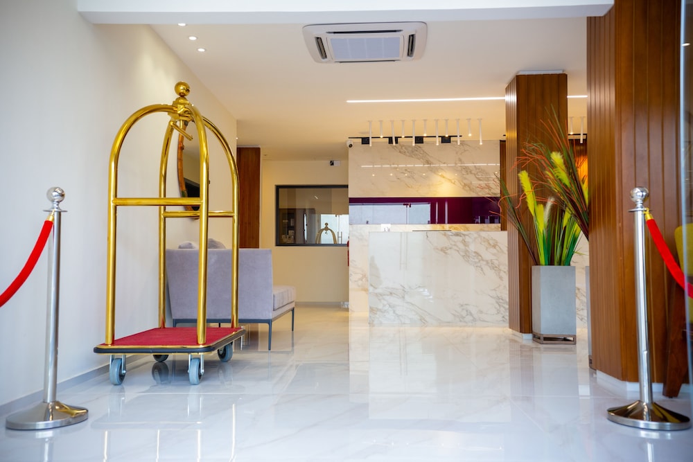 Hotel Silver Moon CI 6/68