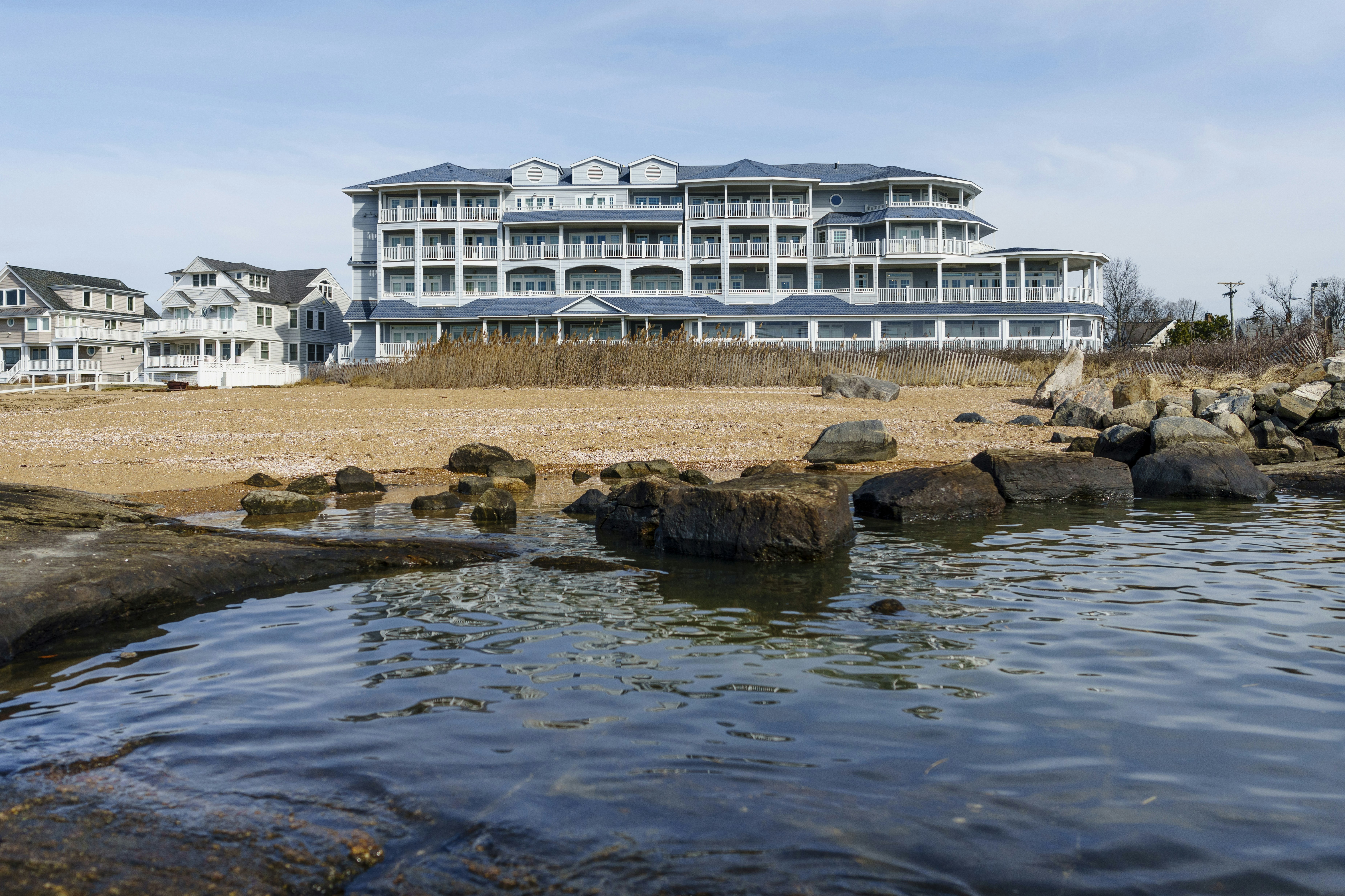 Madison Beach Hotel, Curio Collection by Hilton 86/88