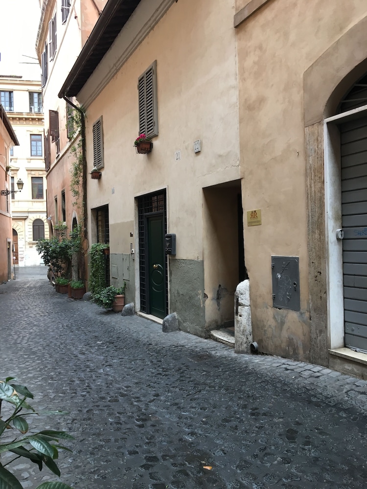 BB Il Re Alla Reginella Guest House 23/42