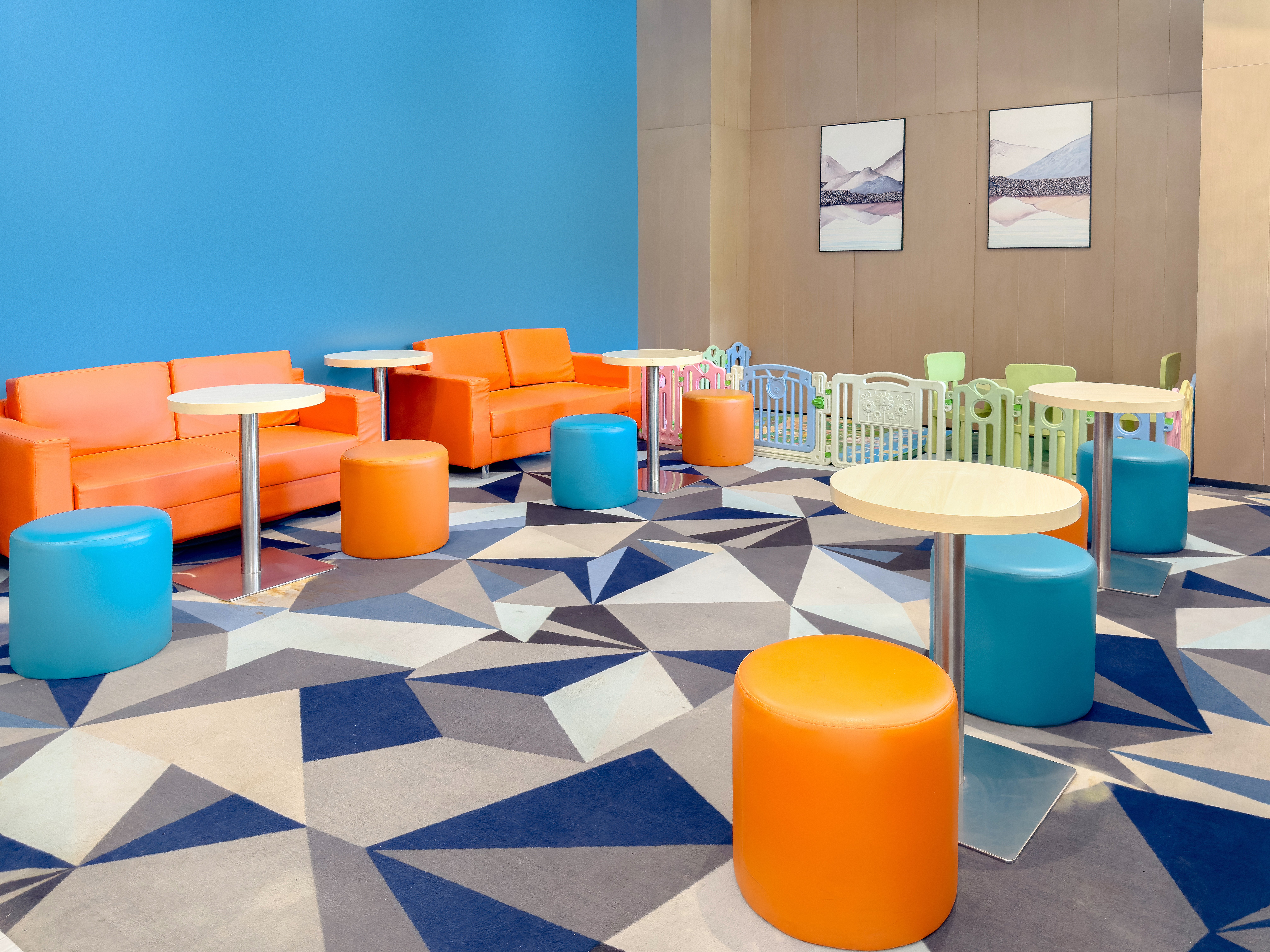 HOLIDAY INN EXPRESS ZHANGYE 30/32