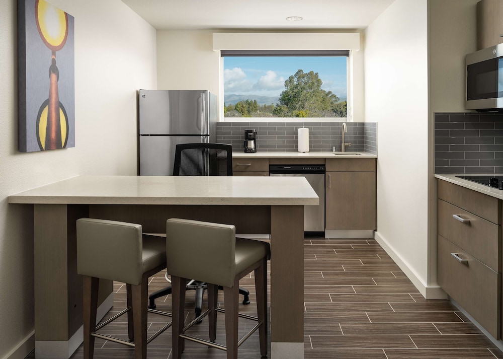Hyatt House San Jose Airport 26/41