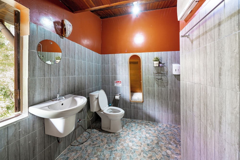 Athithara Homestay 65/68