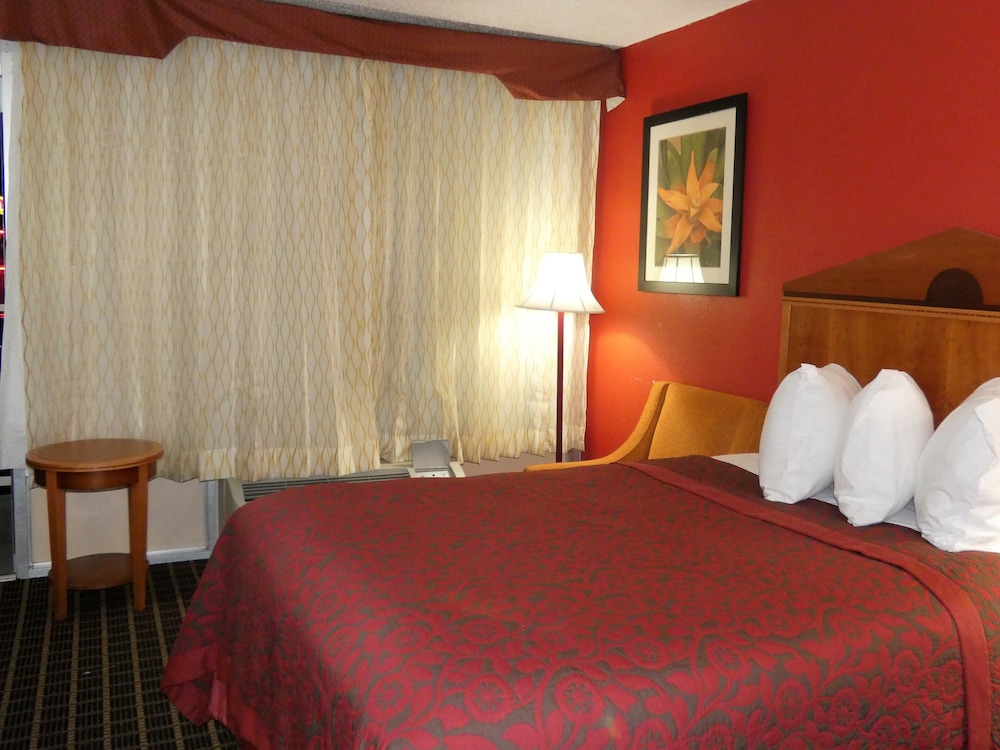 Quality Inn Waycross 24/58