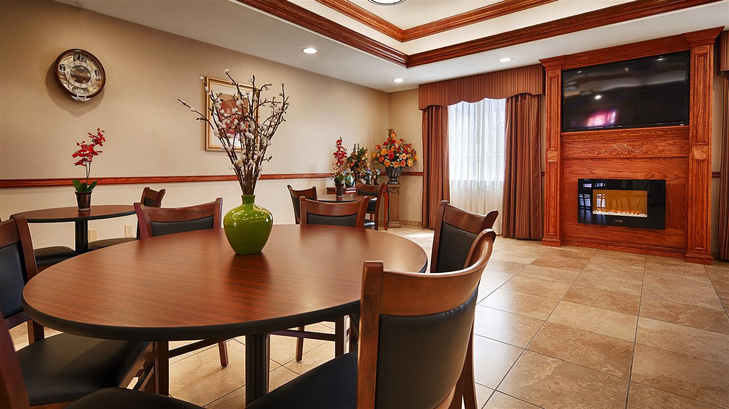 Best Western Plus Monahans Inn & Suites 12/15
