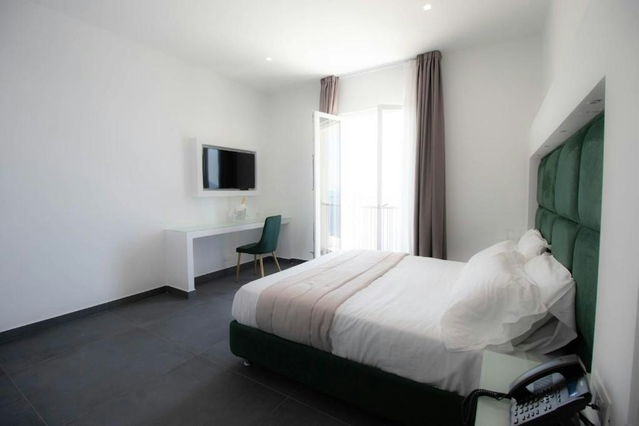 Grand Hotel Serapide 8/31