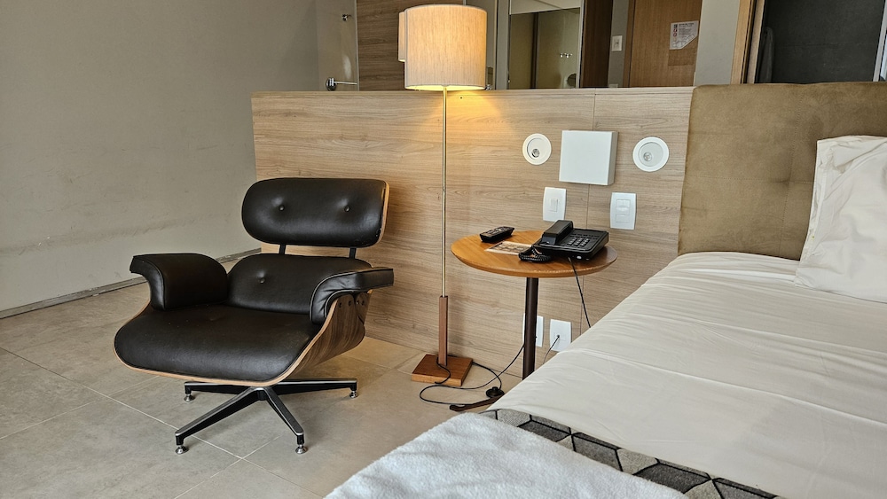 Silverton Paiva Experience Flat 17/29