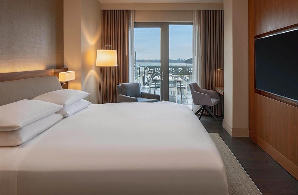 Hyatt Regency Lake Washington 17/50