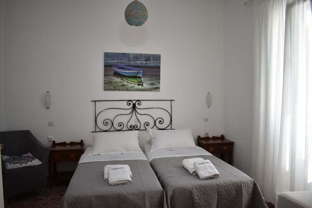 Andriani's Guest House 10/50