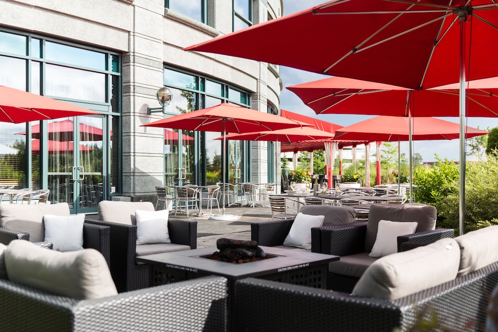 Brookstreet Hotel 38/64