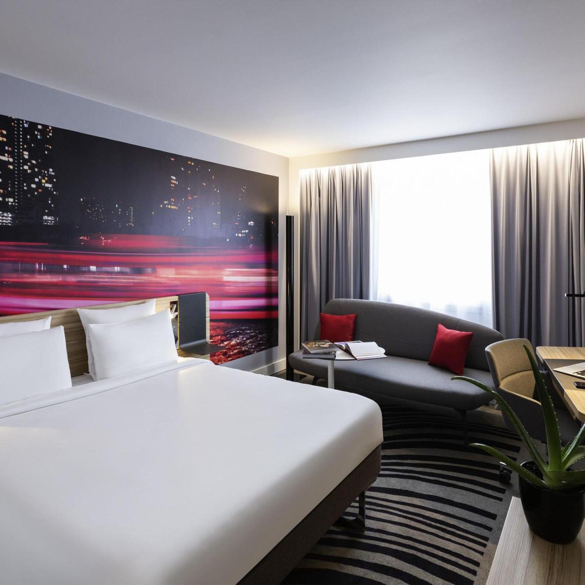 Deluxe, Double Bed