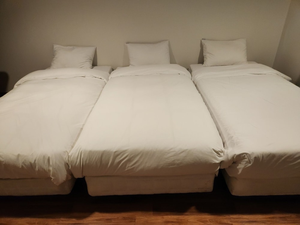 Navis Hotel & Pension 33/41