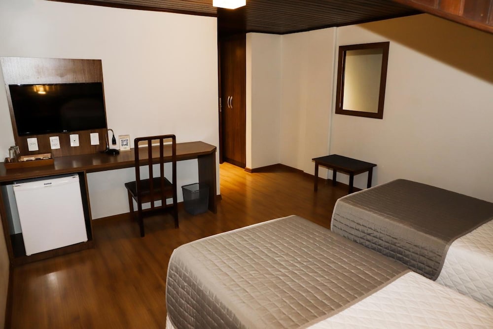 TIMBO PARK HOTEL 50/58