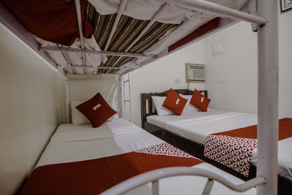 OYO 741 Sierra Travellers Inn 25/43