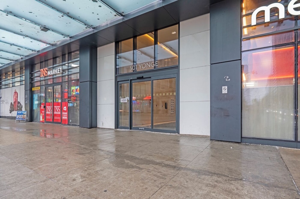 Teahouse Condos in Downtown Toronto 39/50