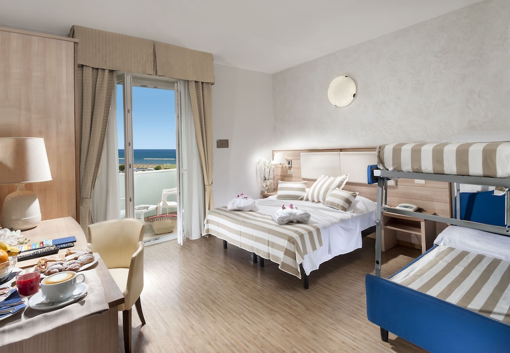 Hotel Losanna Gabicce Mare 18/59