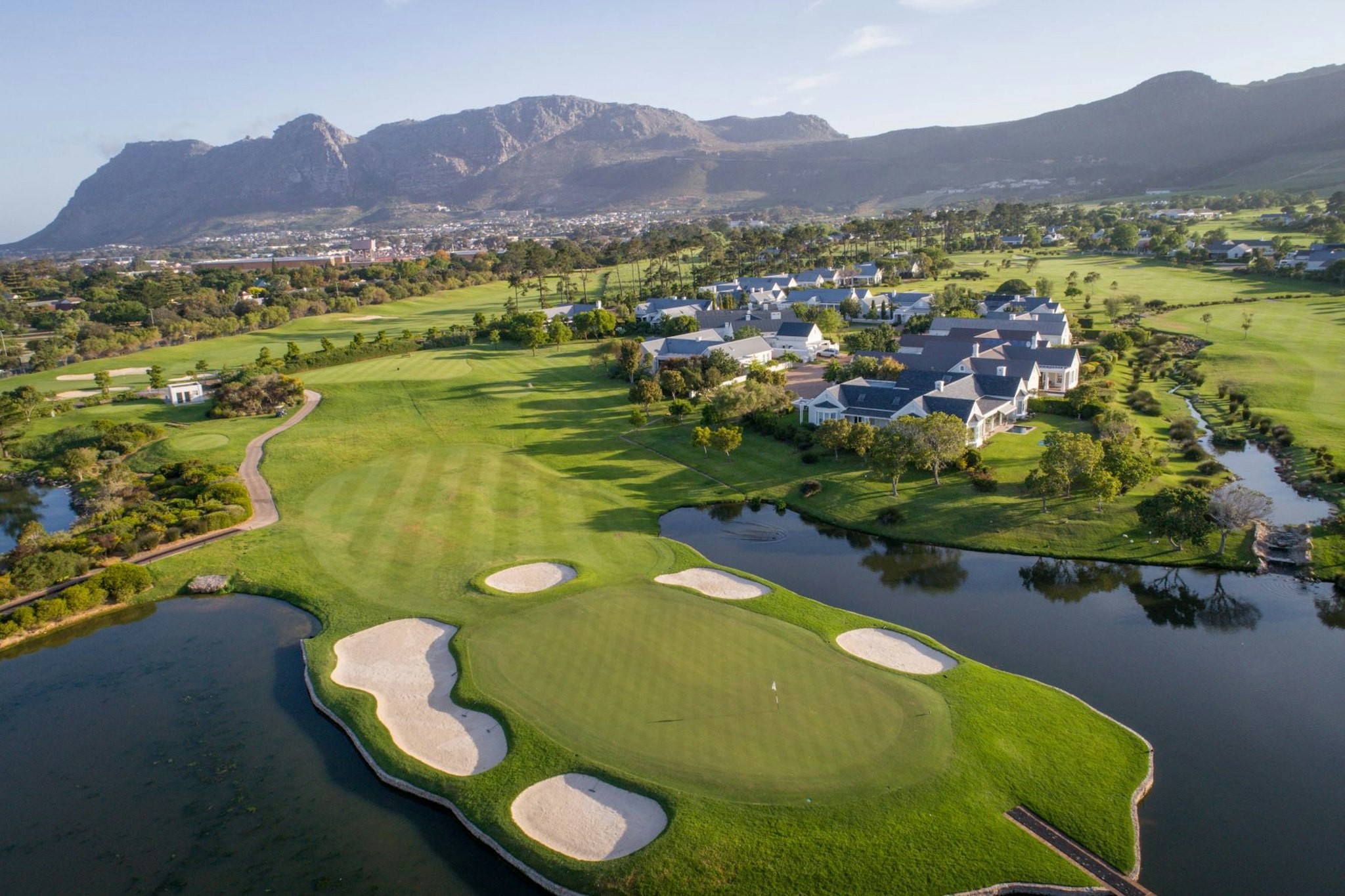 STEENBERG HOTEL 68/80