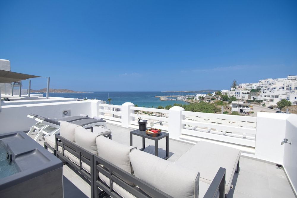 Alexandros Studios And Apartments 3/76