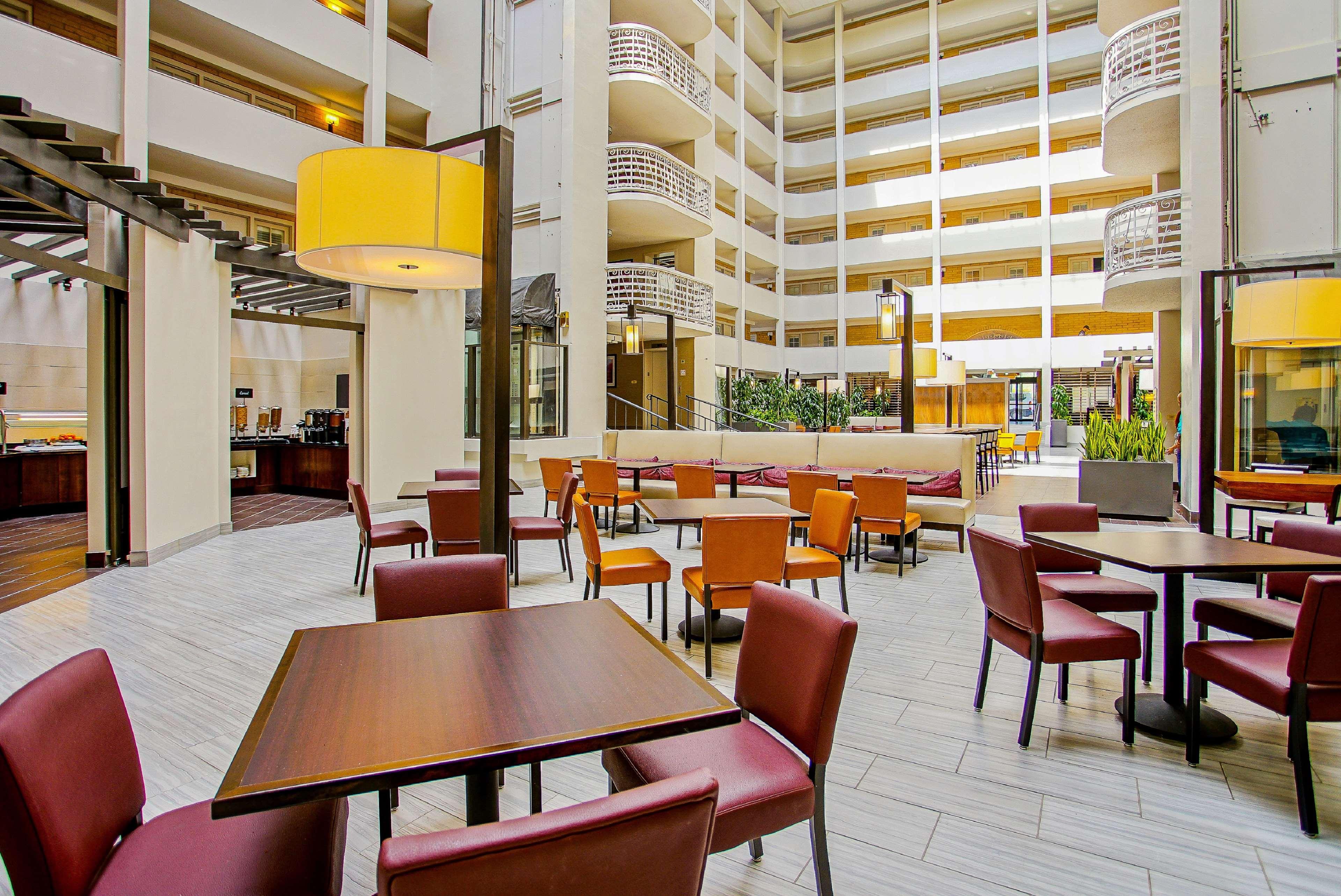 restaurant cafeteria