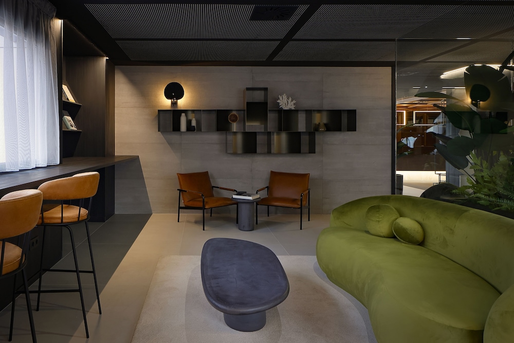 Nuvo Hotel Boutique 28/50