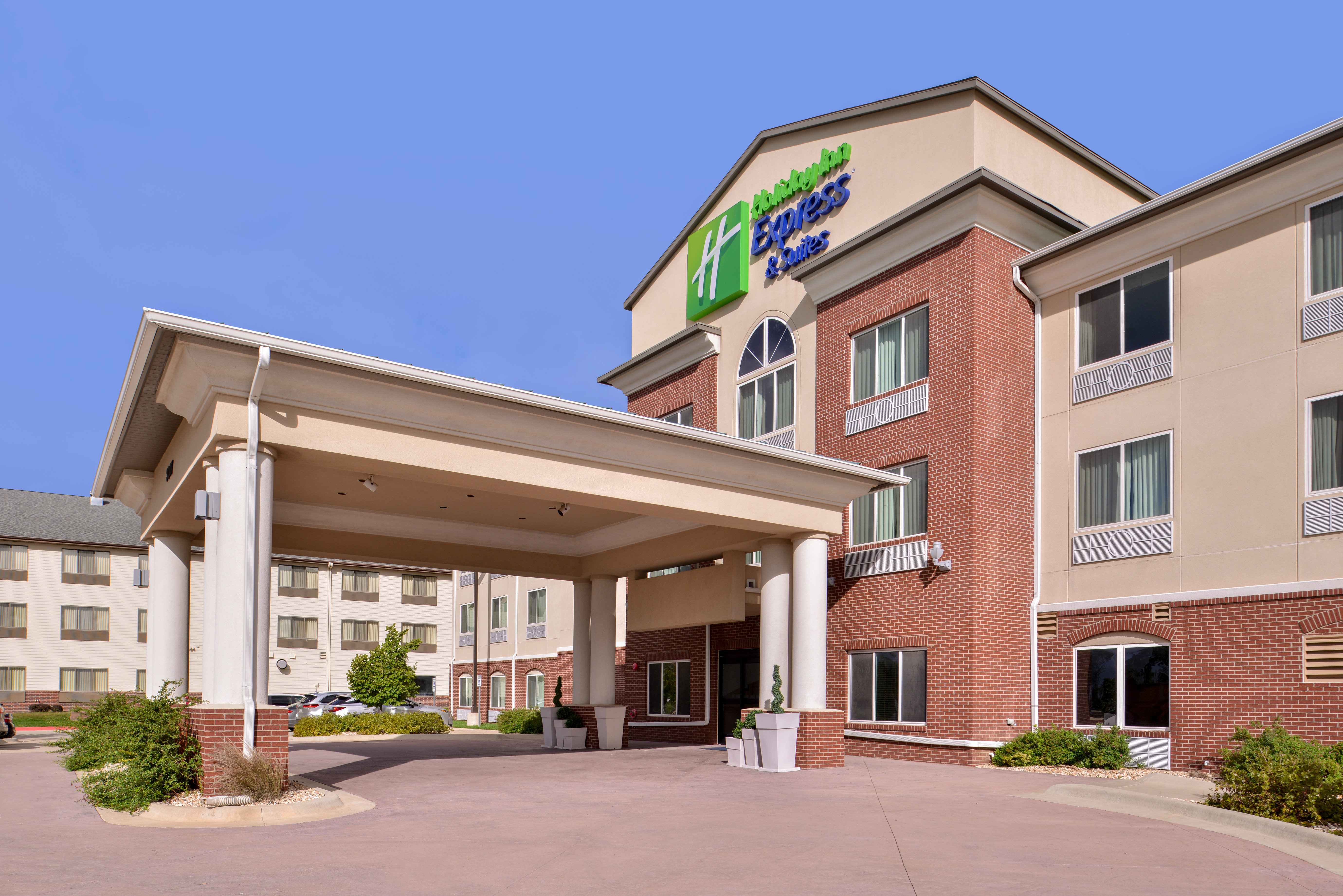 Holiday Inn Express Hotel And Suites Emporia Northwest 45/45