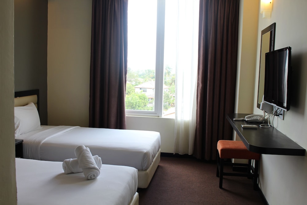 DELUXE, TWIN BEDS
