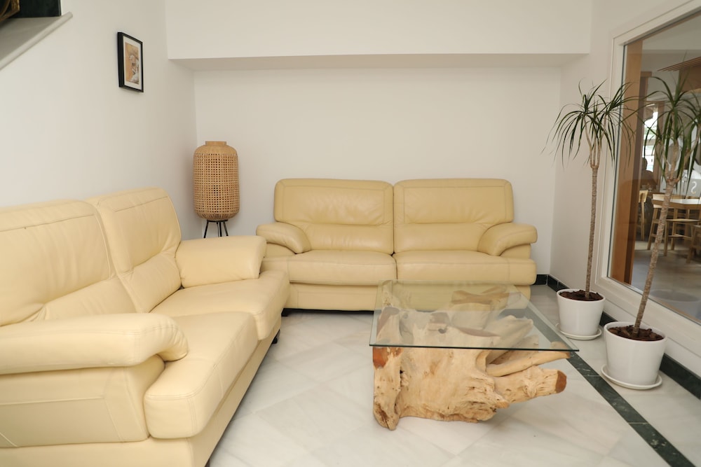 Hostal La Janda 49/66