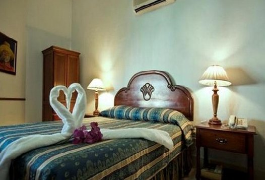HOTEL DISCOVERY 4/7