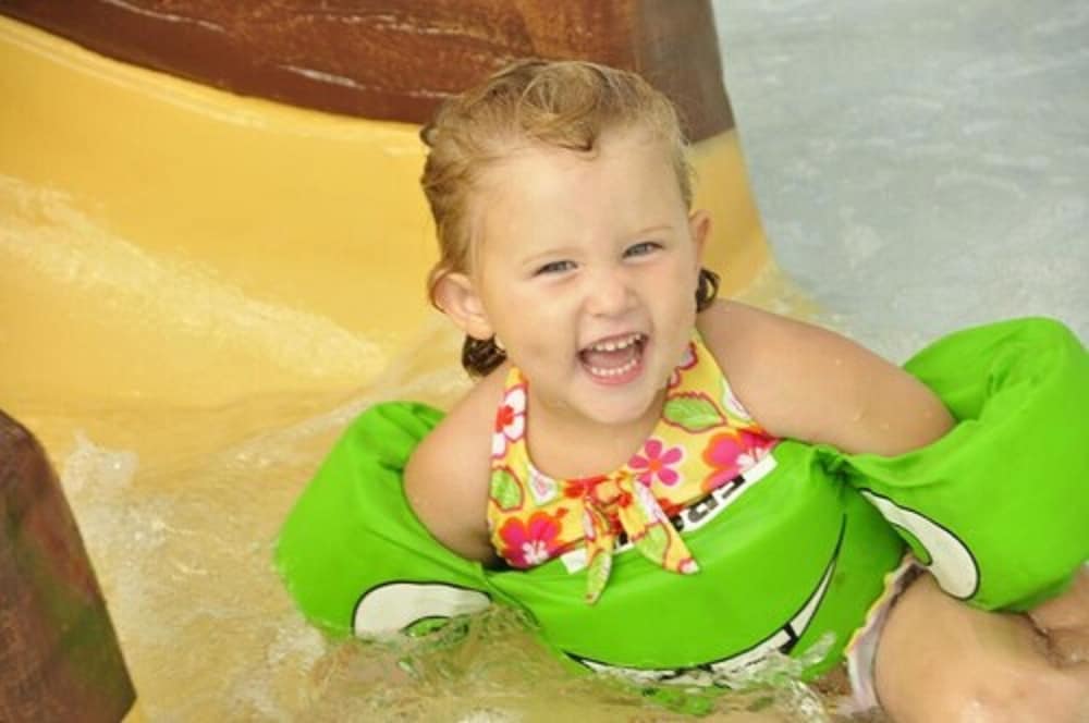 Big Splash Adventure Indoor Water Park Resort 28/28