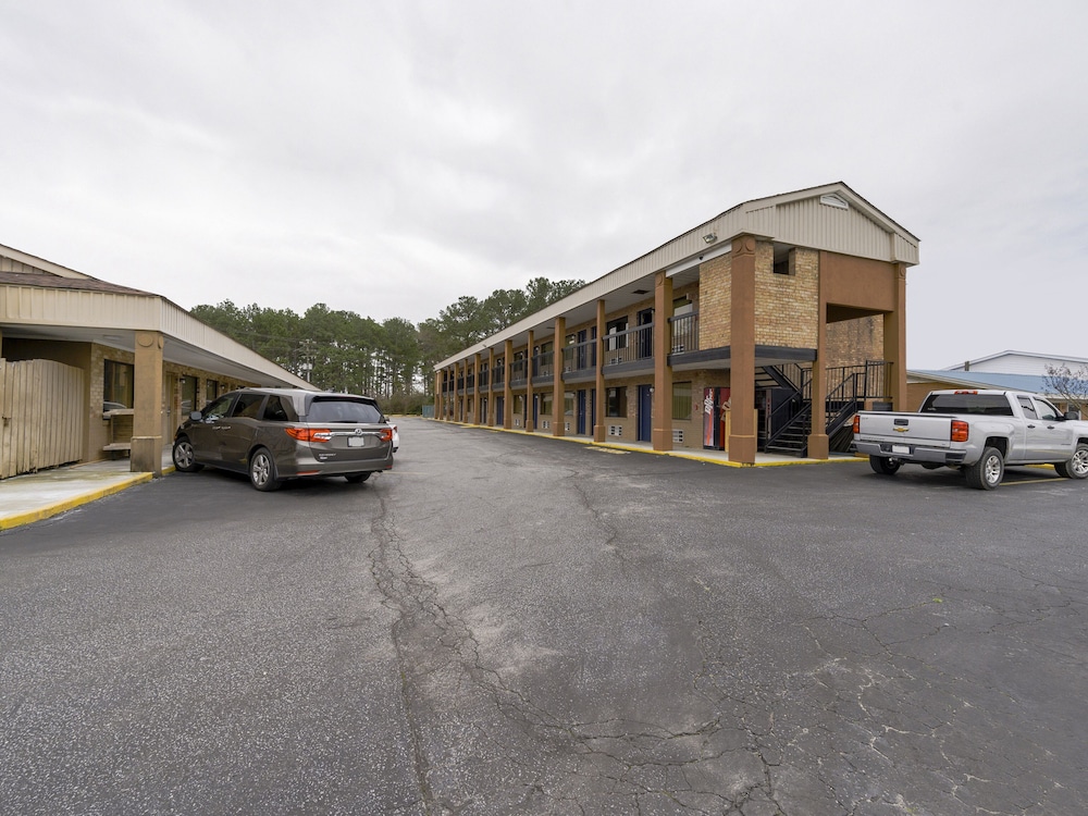 OYO Hotel Williamston in WILLIAMSTON - NC