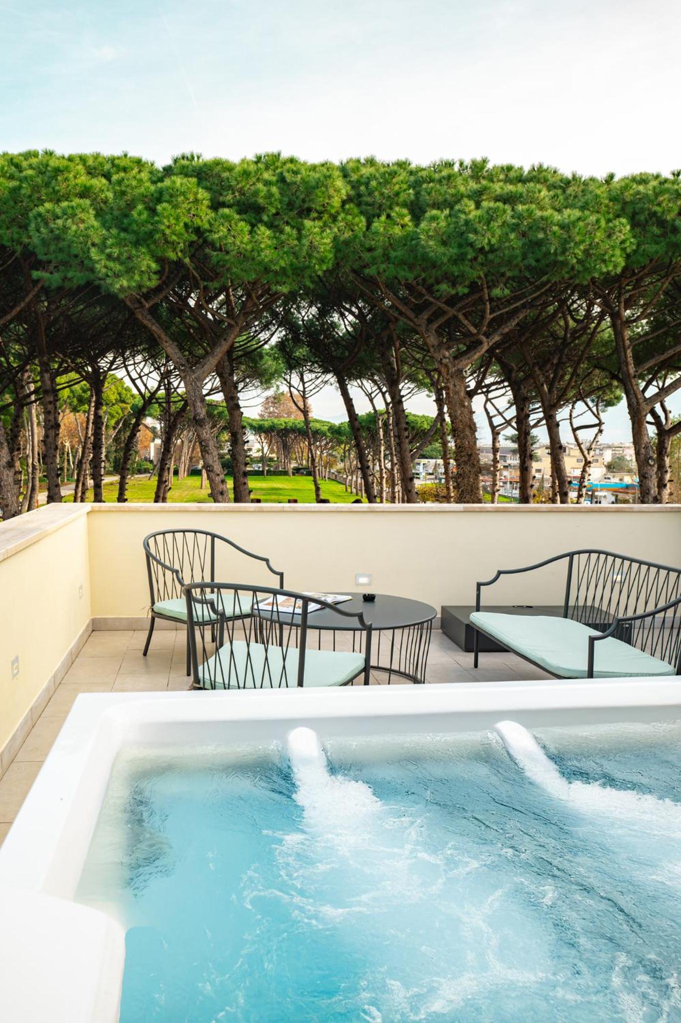 Hotel Vittoria 33/55