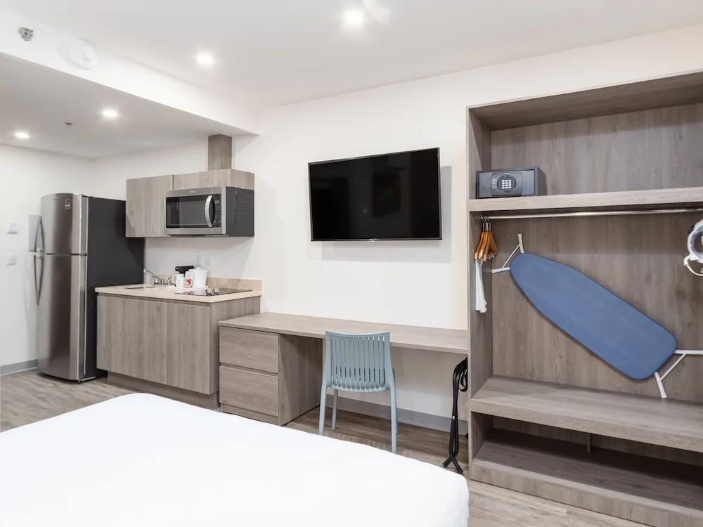 Hotel Mesaluna Short and Long Stay 32/74