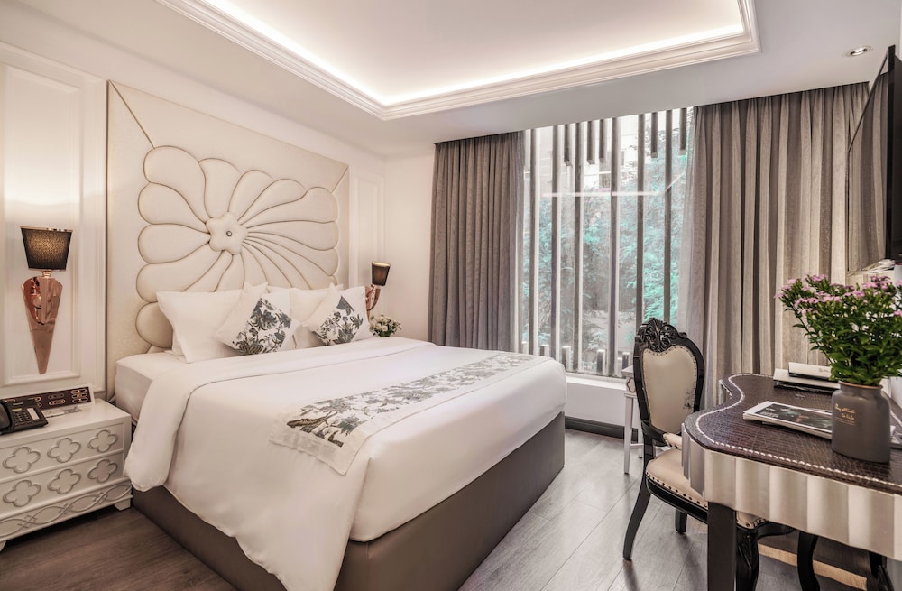 A&EM Saigon Hotel 27/77
