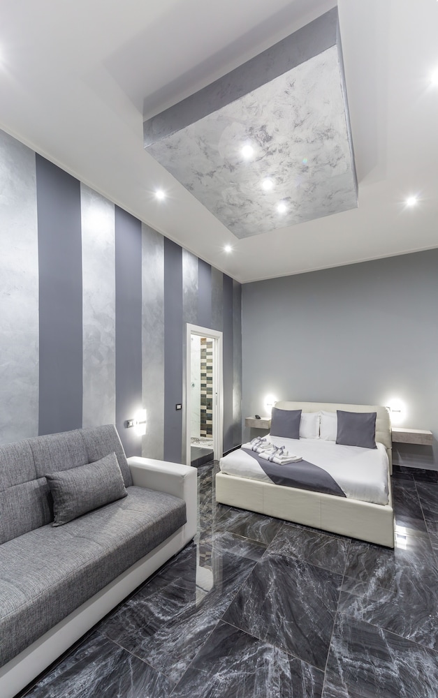 Hotel Bella Napoli Suites 34/67