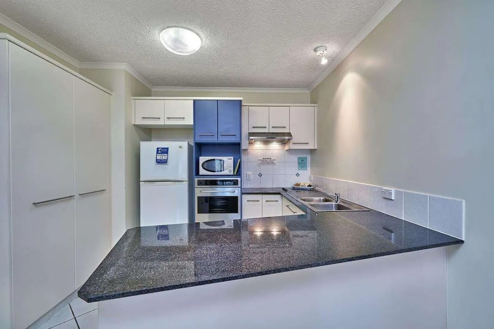 NORTH COVE WATERFRONT SUITES 37/58