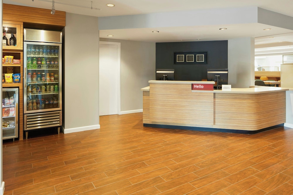 TOWNEPLACE SUITES BY MARRIOTT FORT MYERS ESTERO 7/50