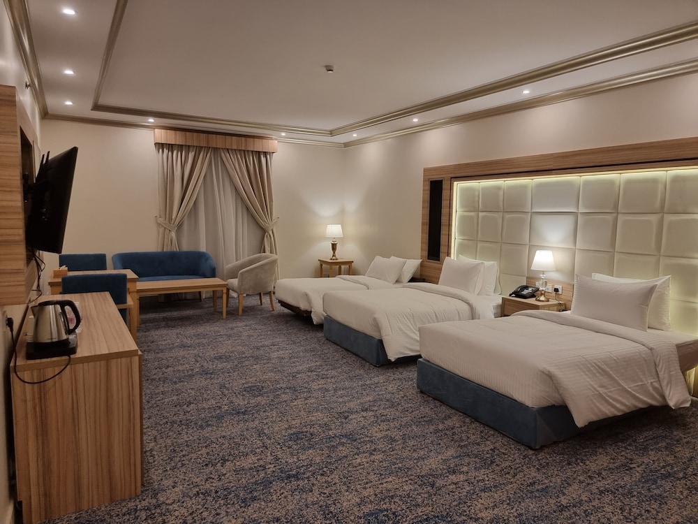Standard, Twin Beds