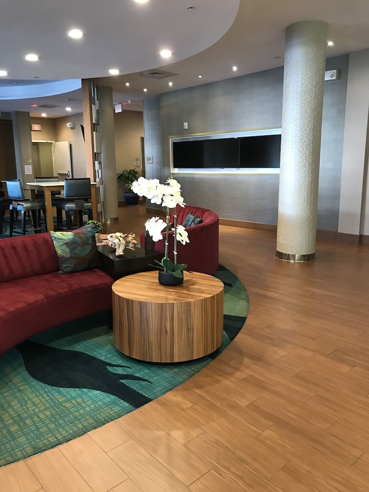 Springhill Suites Wichita Airport 57/69