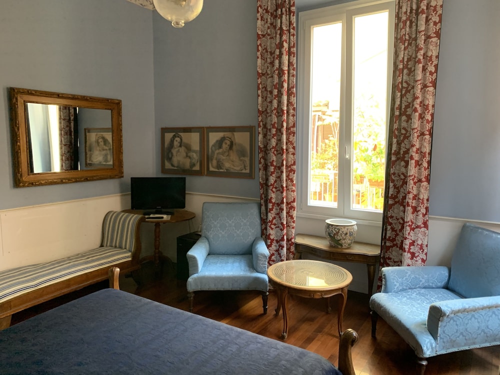Relais Teatro Argentina 34/51