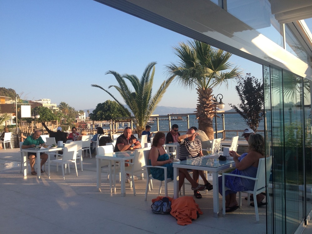 Dragut Point North Hotel 36/49
